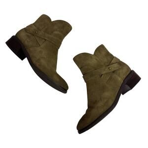 COLE HAAN WYLIE WATER RESISTANT OLIVE GREEN WOMEN BOOTIES SIZE 6.5B NO BOX